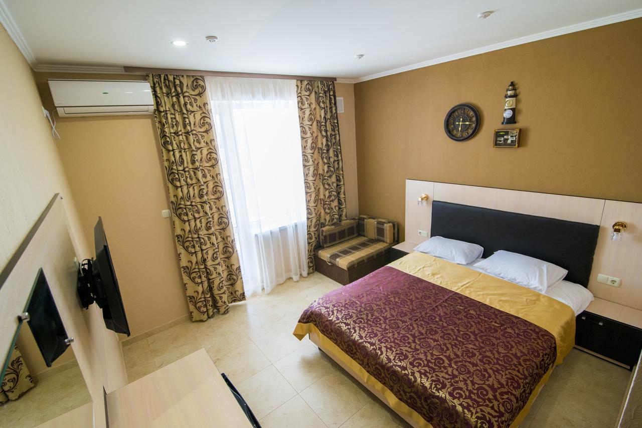 Kovcheg Hotel Затока Экстерьер фото