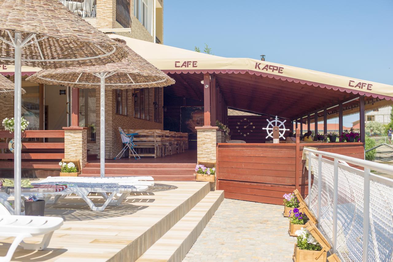 Kovcheg Hotel Затока Экстерьер фото