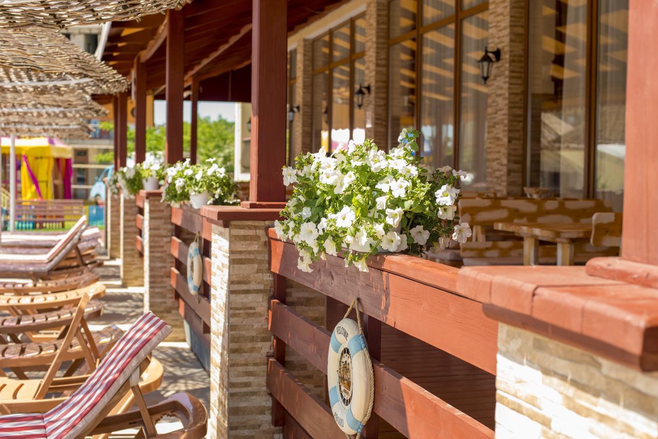 Kovcheg Hotel Затока Экстерьер фото