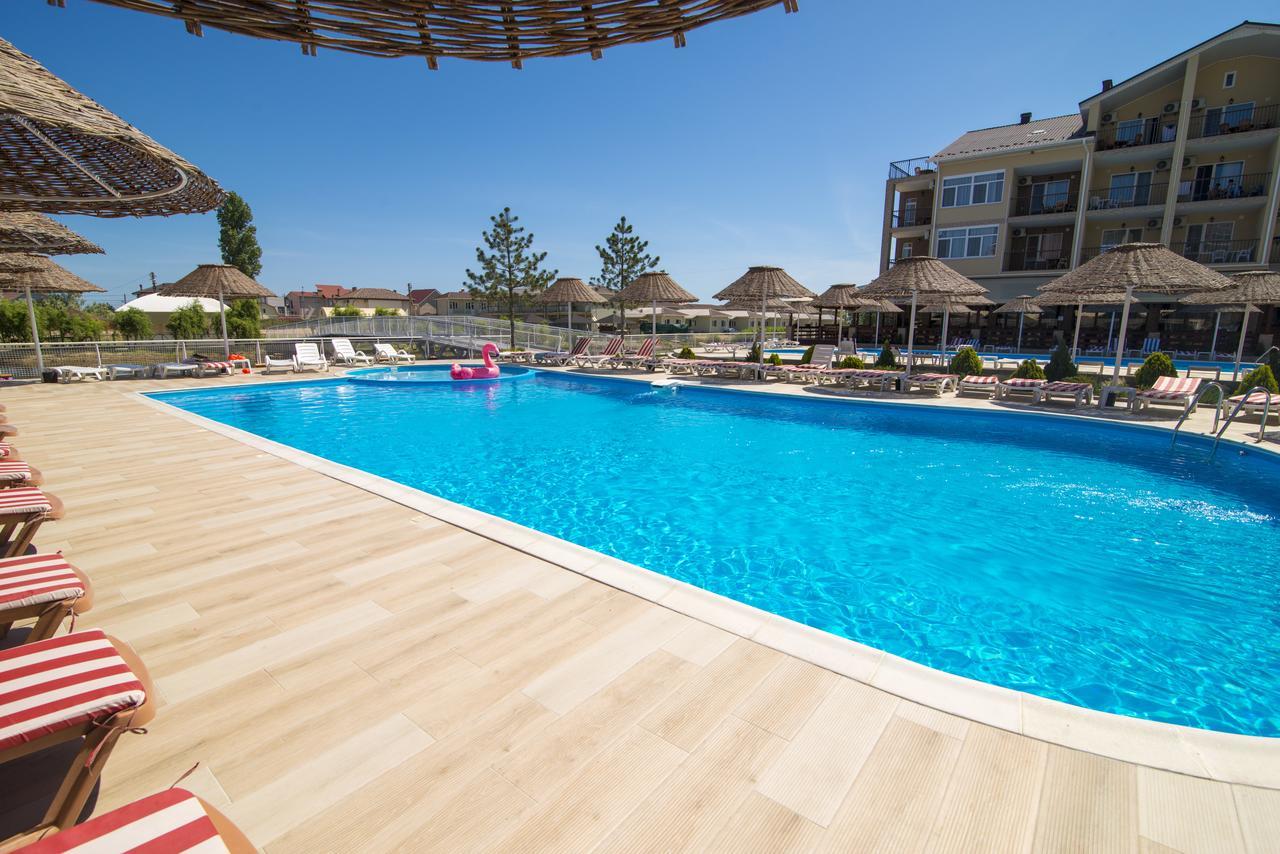 Kovcheg Hotel Затока Экстерьер фото