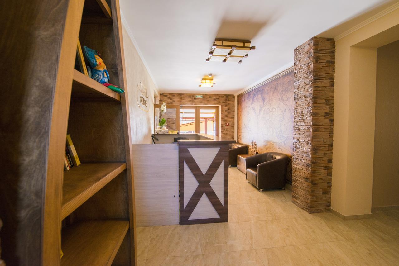Kovcheg Hotel Затока Экстерьер фото