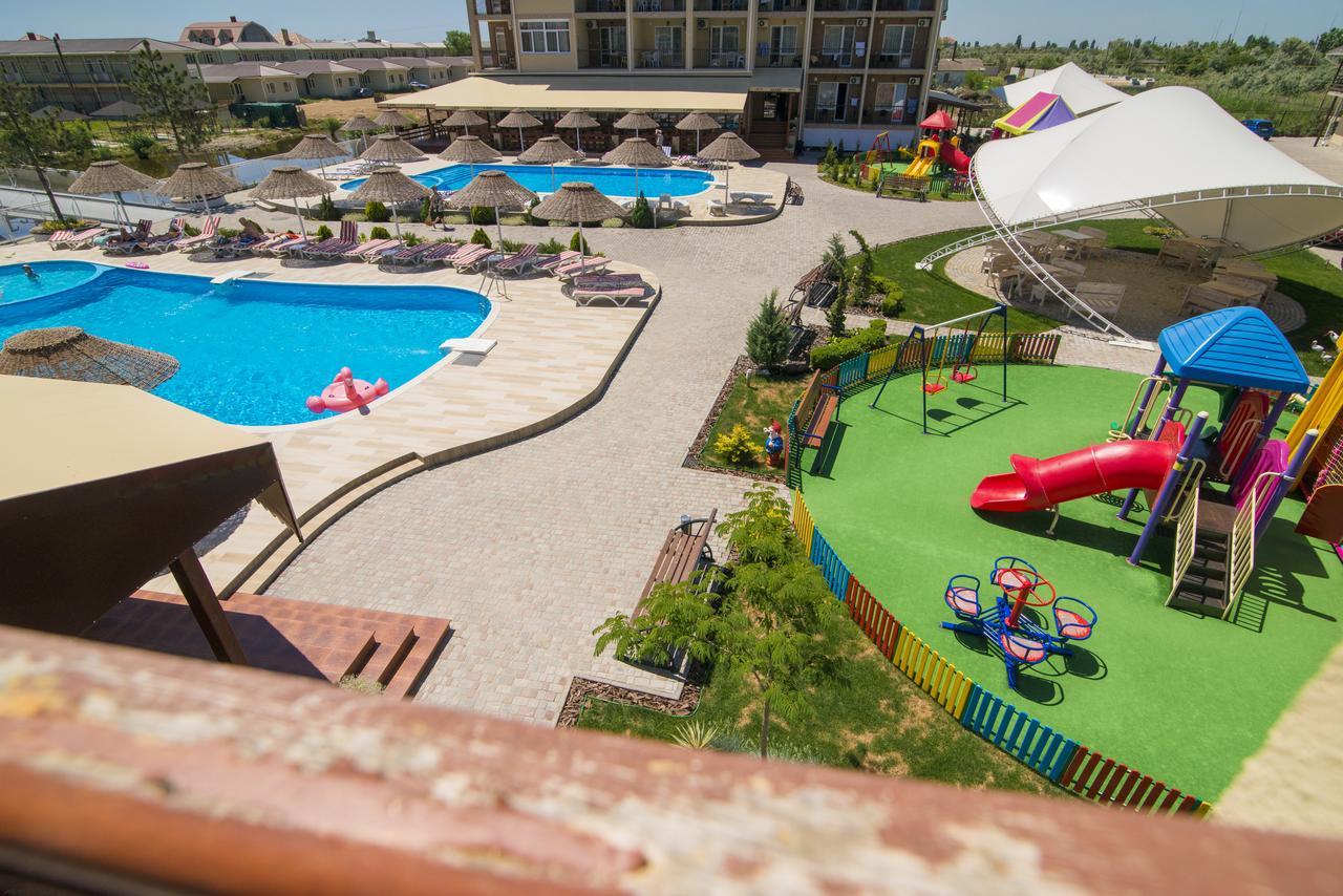 Kovcheg Hotel Затока Экстерьер фото
